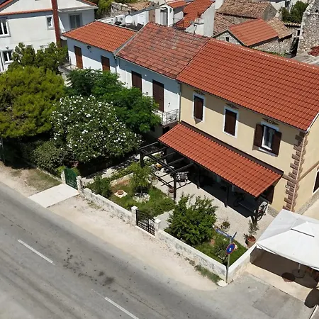 Galleria Villa *