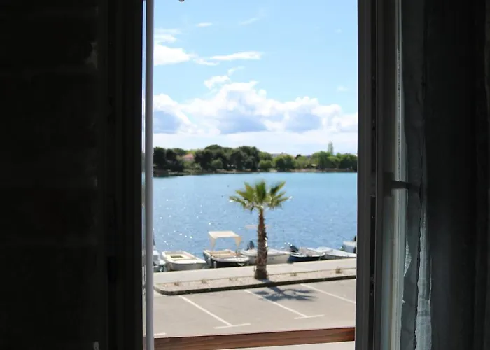 ヴィラ Galleria *